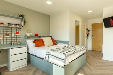 Sky View Studio - Image 1